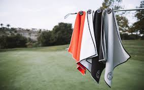 Absorbent towel for golfers